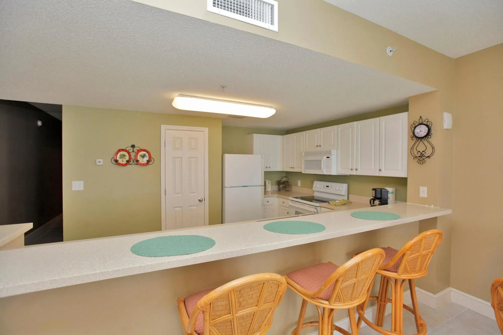 Majestic Beach Resort by Panhandle Getaways