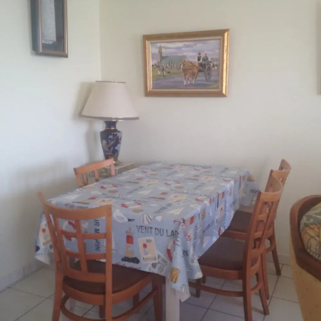 Apartment With 3 Bedrooms in Treffiagat, With Wonderful sea View and W