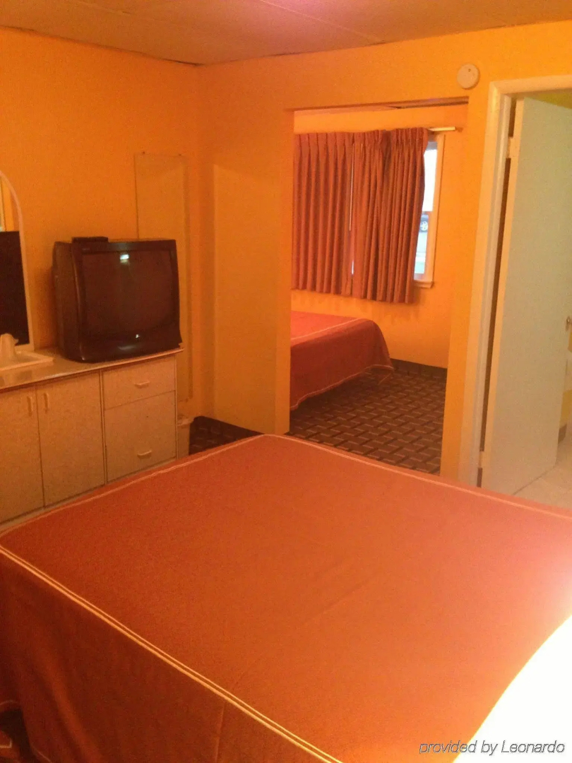Red Carpet Inn Niagara Falls