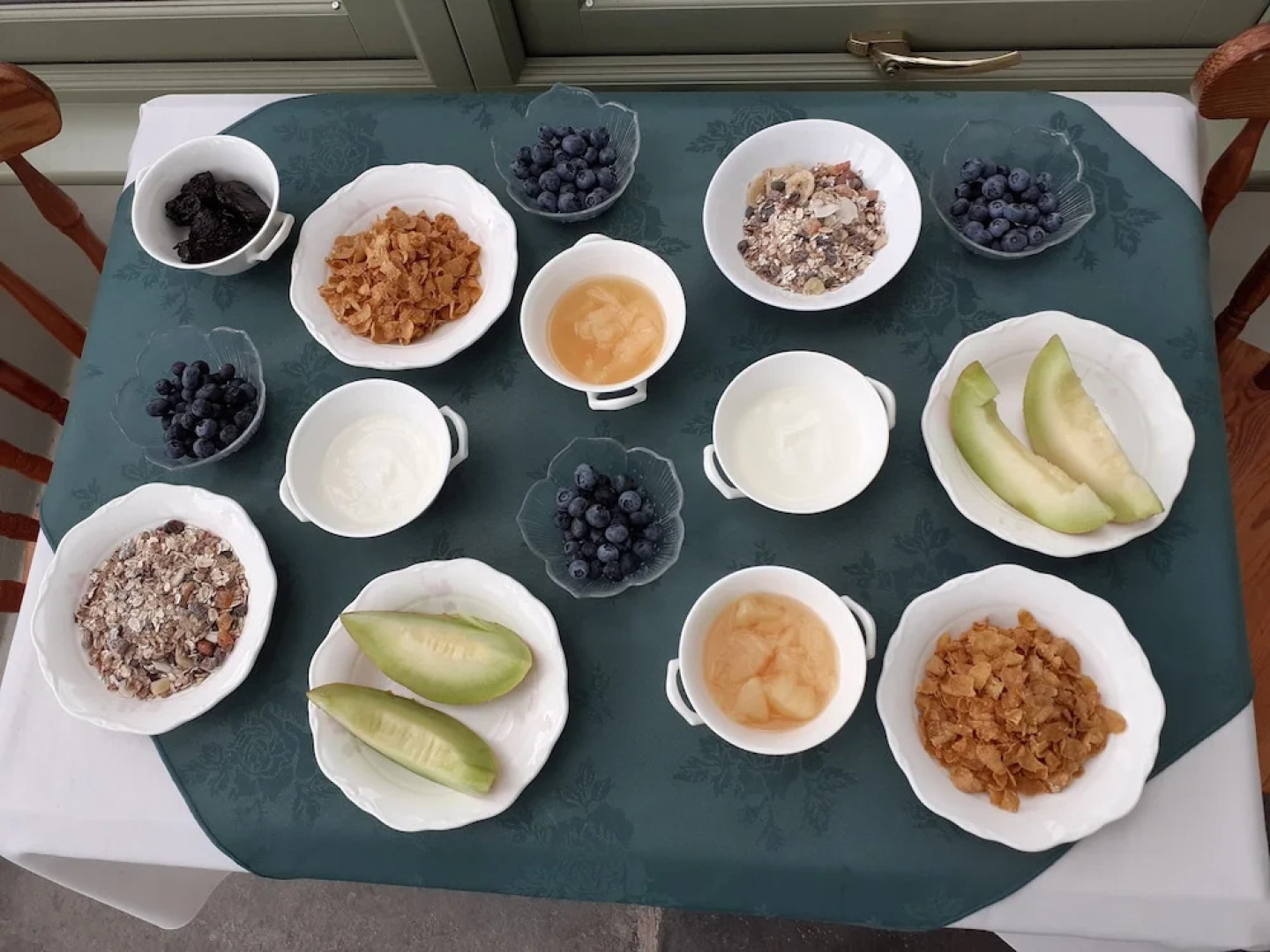 Forest How Guest House