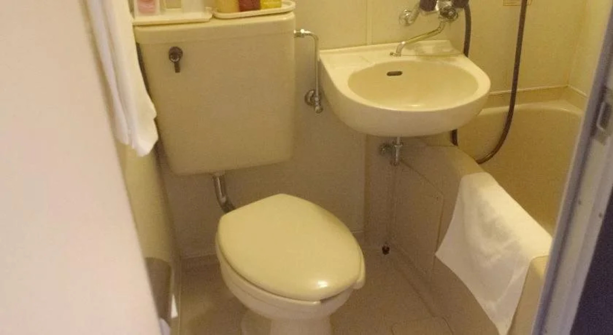 Nishi Akashi Rincarn Hotel