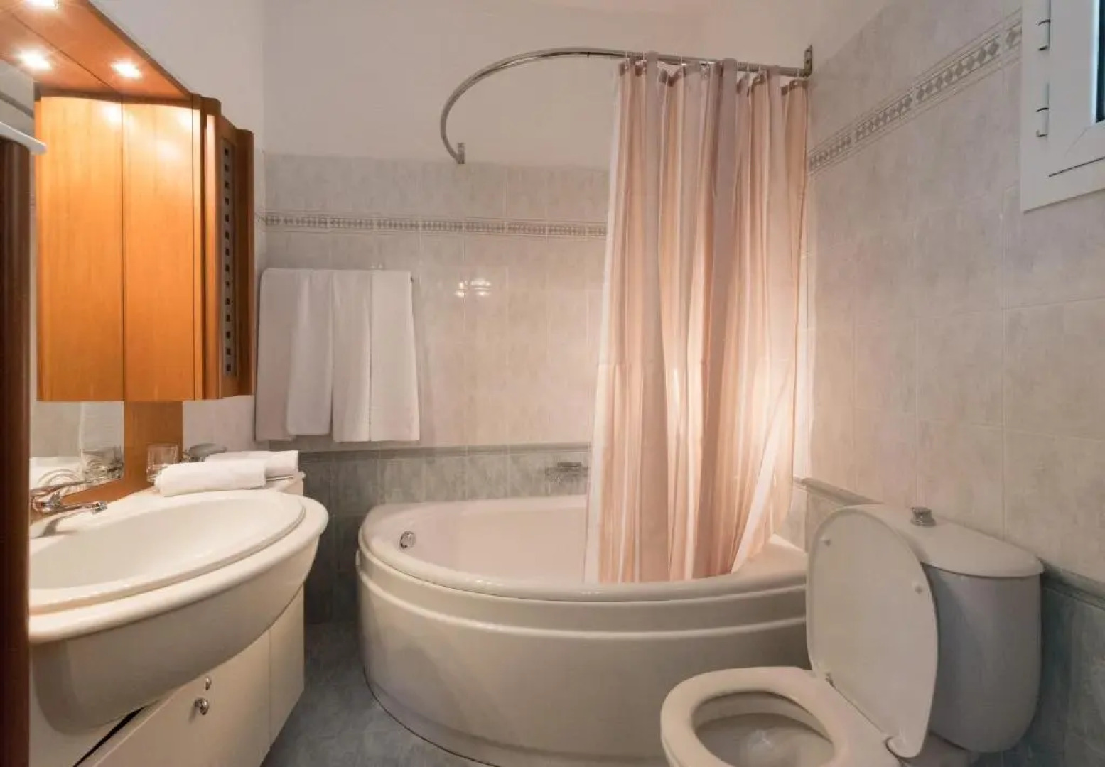 Corfu Villa Kokkini with swimming pool