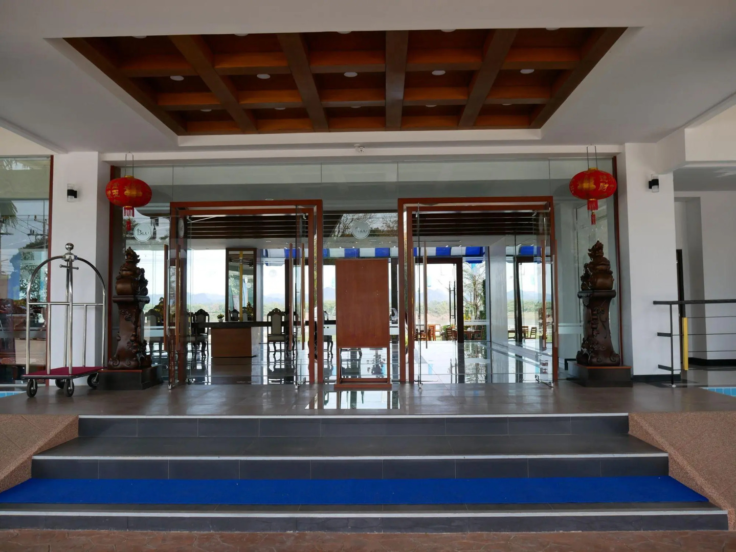 Blu Hotel Nakhon Phanom