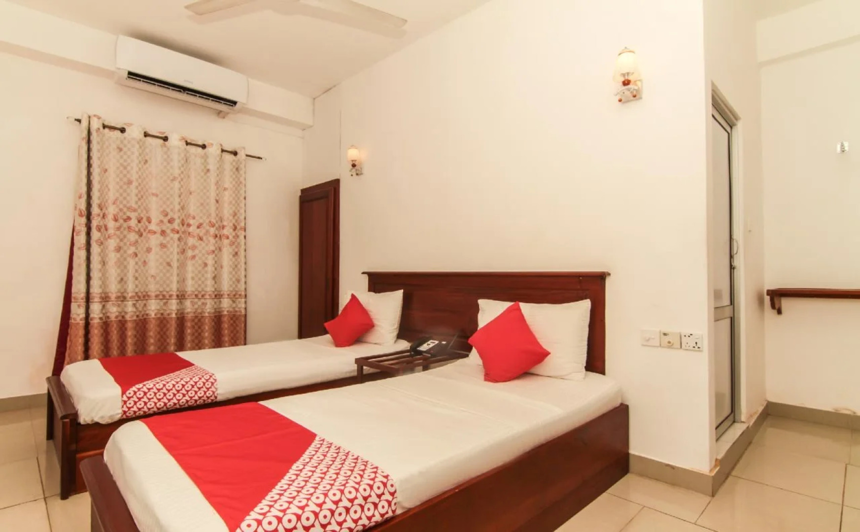 OYO 125 Hotel Remaco