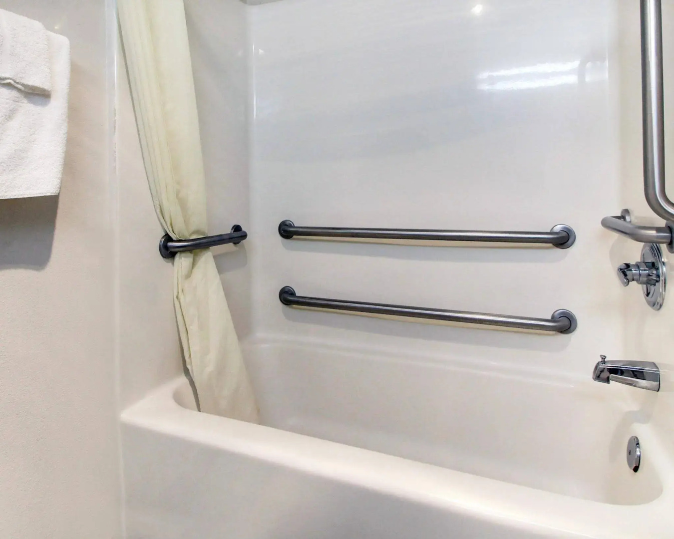 Econo Lodge Inn & Suites Diamondhead