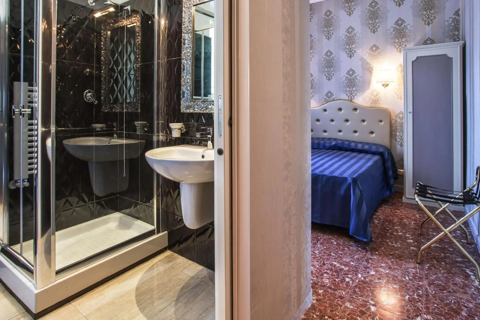 Navona Queen Rooftop