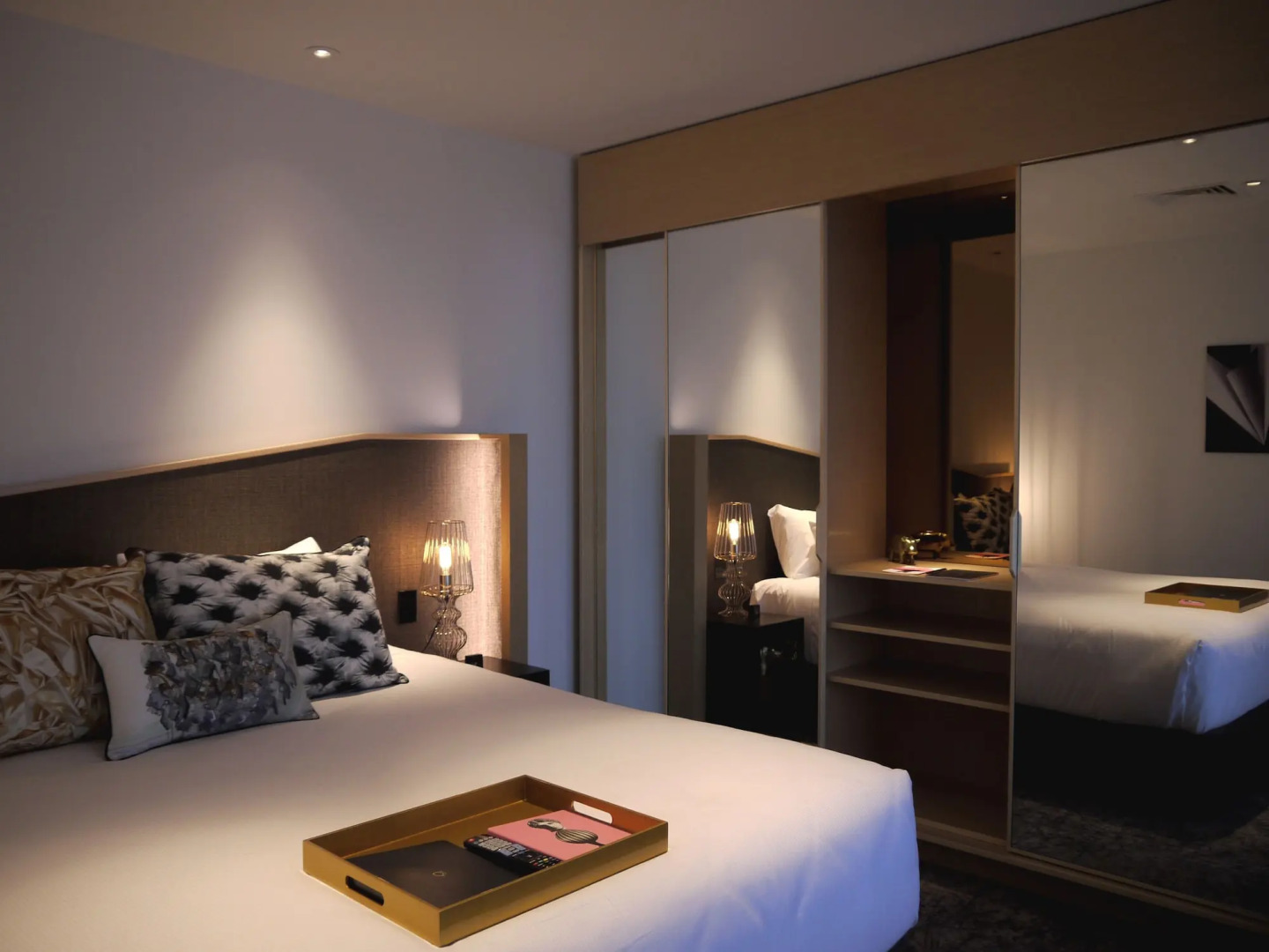 Museum Apartment Hotel, Independent Collection by EVT