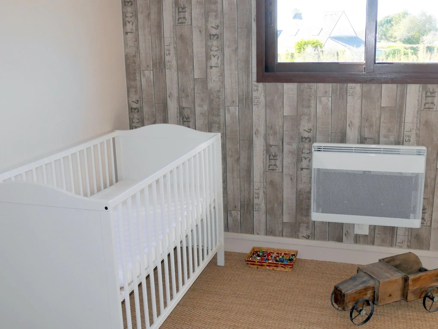 Holiday Home With Jacuzzi, Guisseny