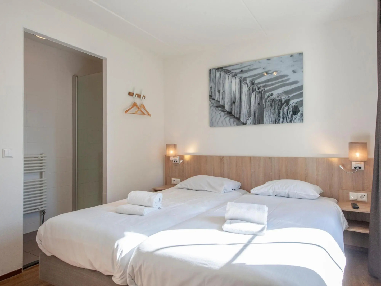 Luxury villa with infrared sauna, in a holiday park, 400 m from the sea