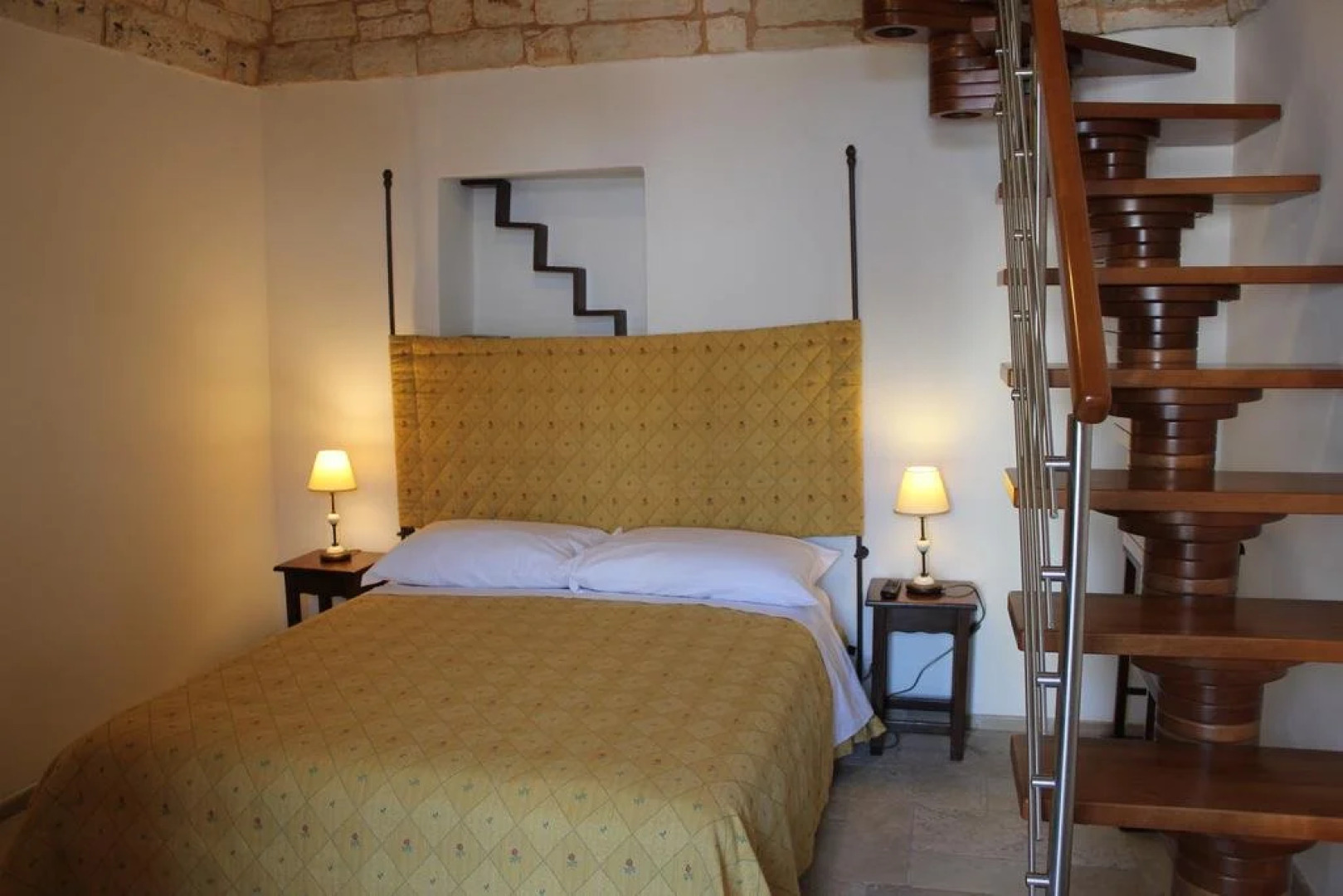 Trulli Pietradimora B&B