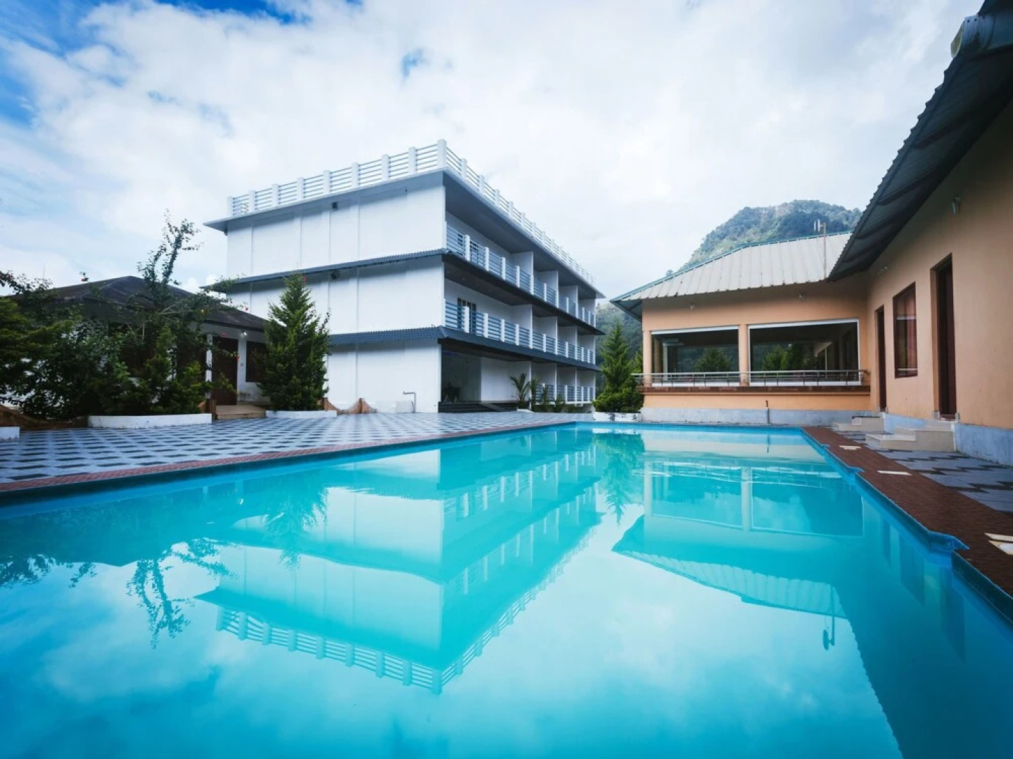 OYO 9678 Hotel Misty Garden