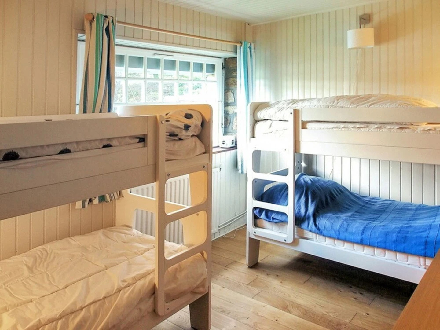 Original Seaside House in Brittany With 4 Bedrooms, Lovely Garden, Jet