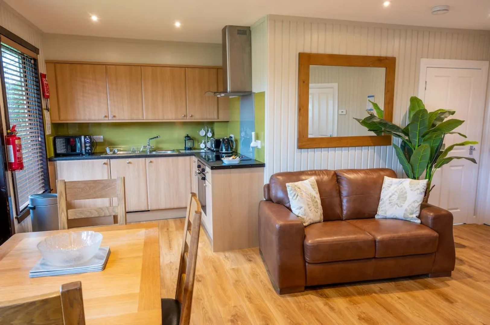 Birch 18 With Hot Tub, Newton Stewart