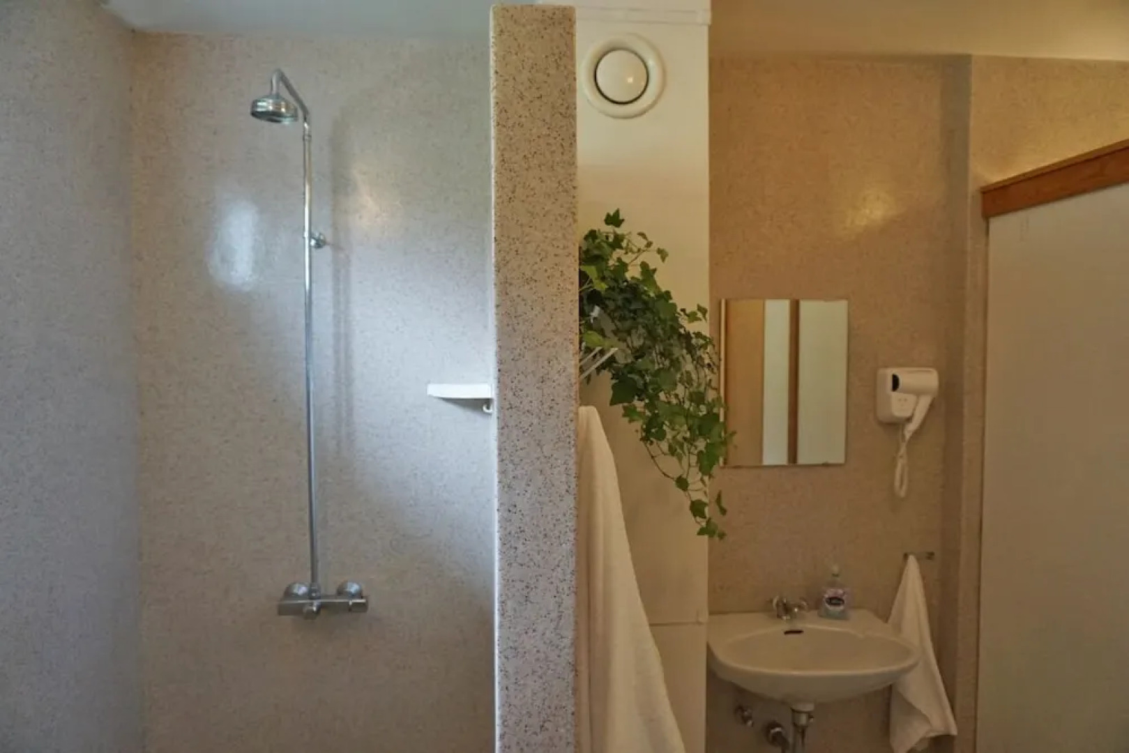 Gistiheimilið Númi