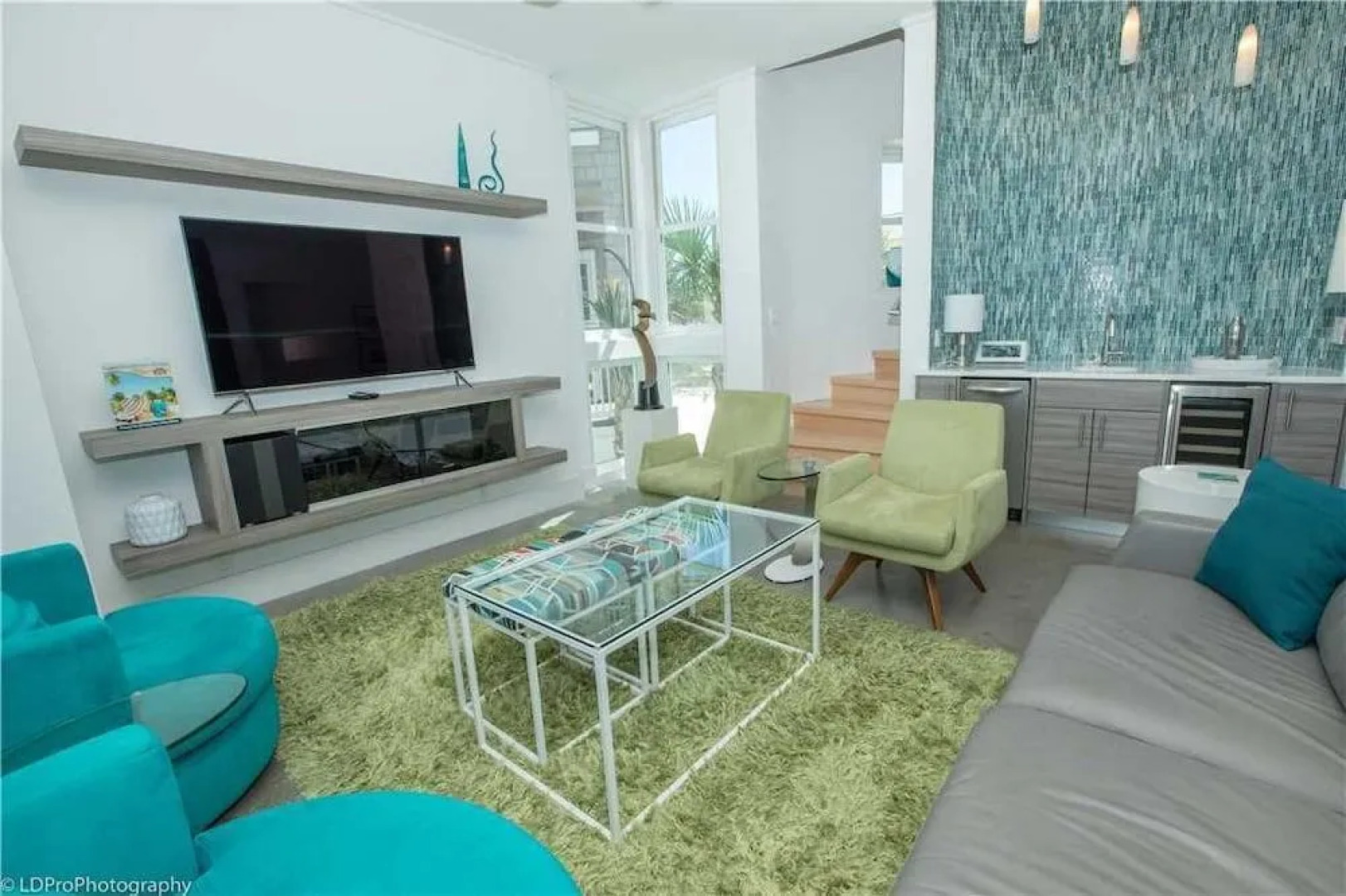 Seabreeze 5 Bedroom Home by RedAwning