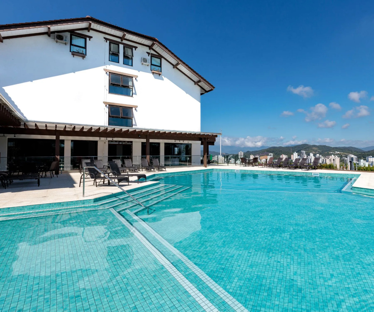 Monthez Hotel & Eventos