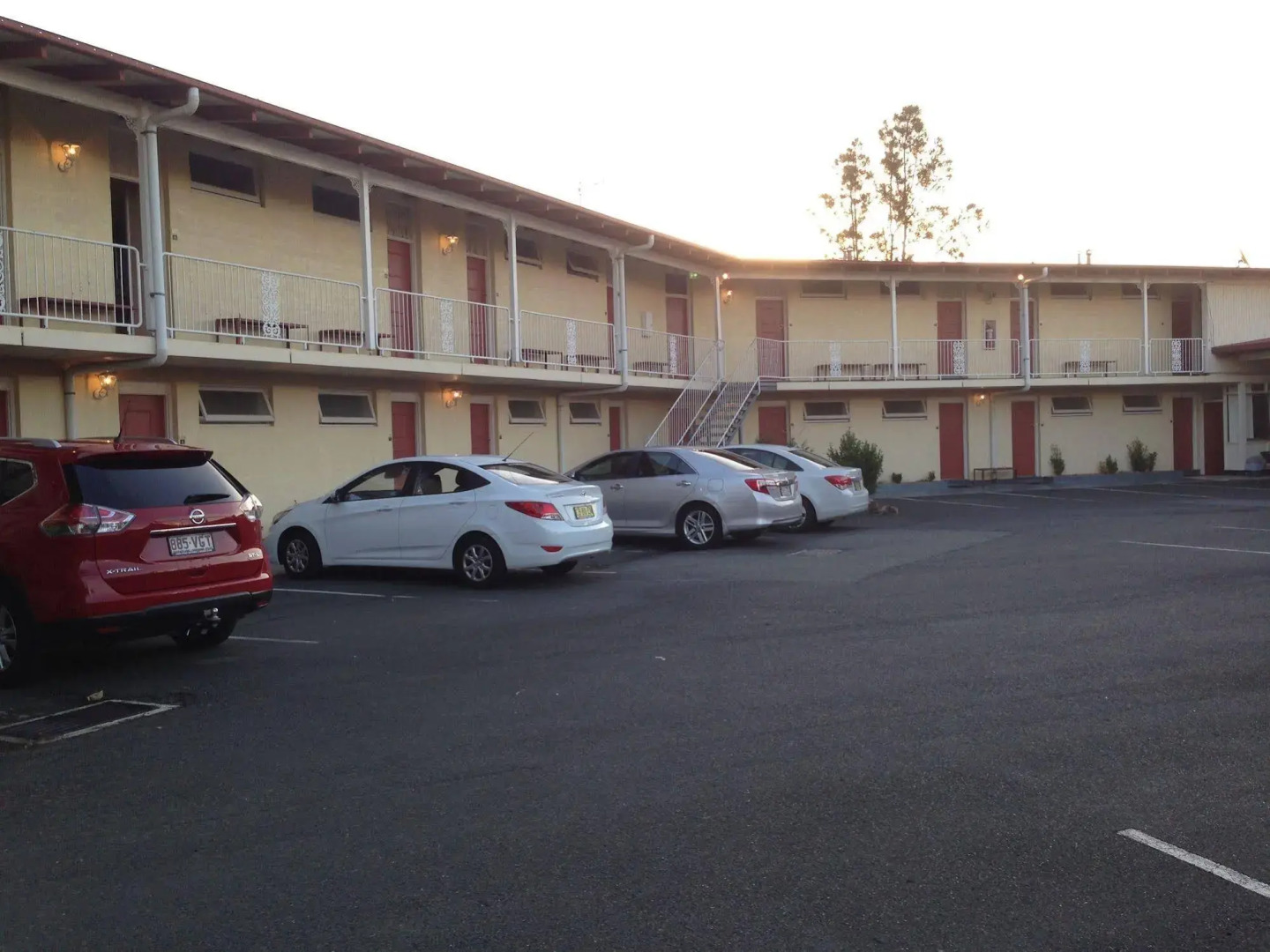 Riverview Motor Inn