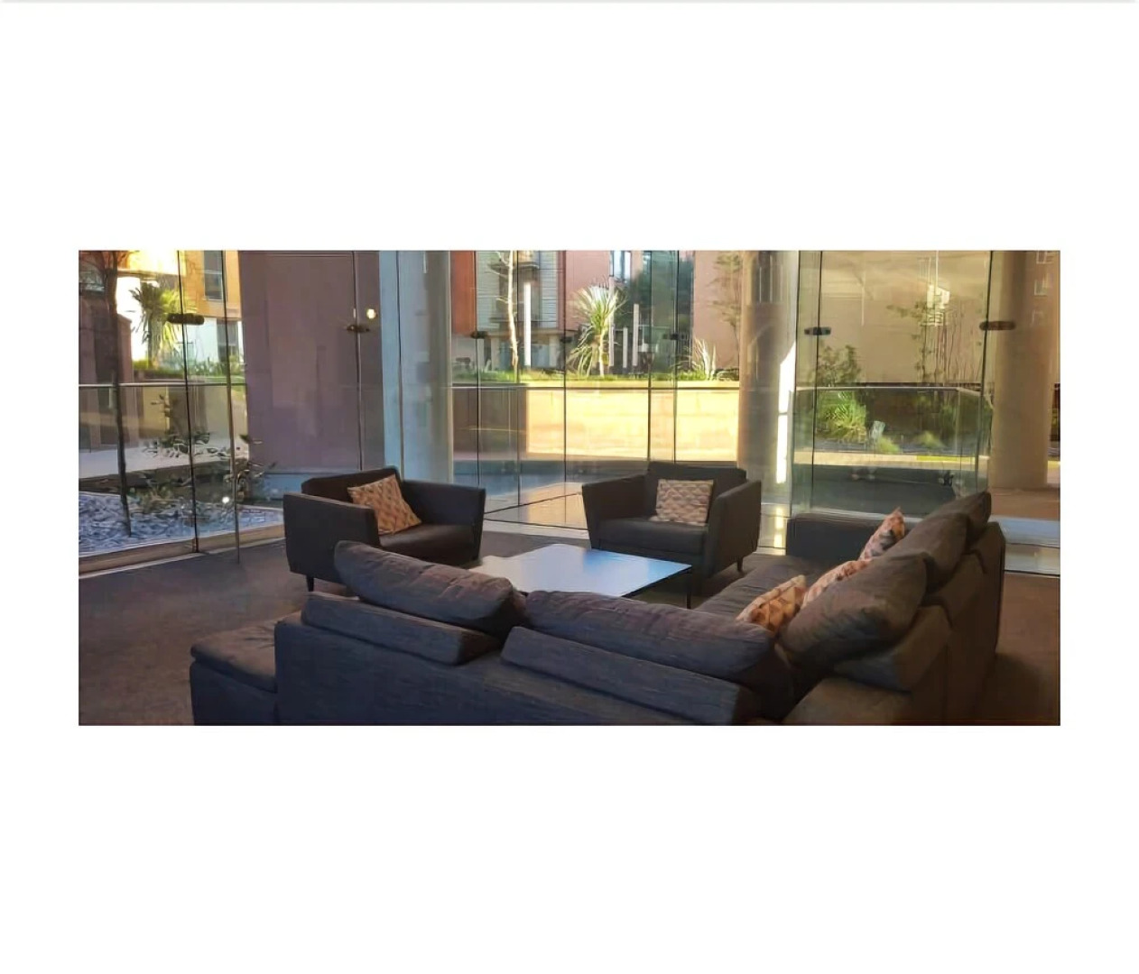 Red Ba Skyline Central