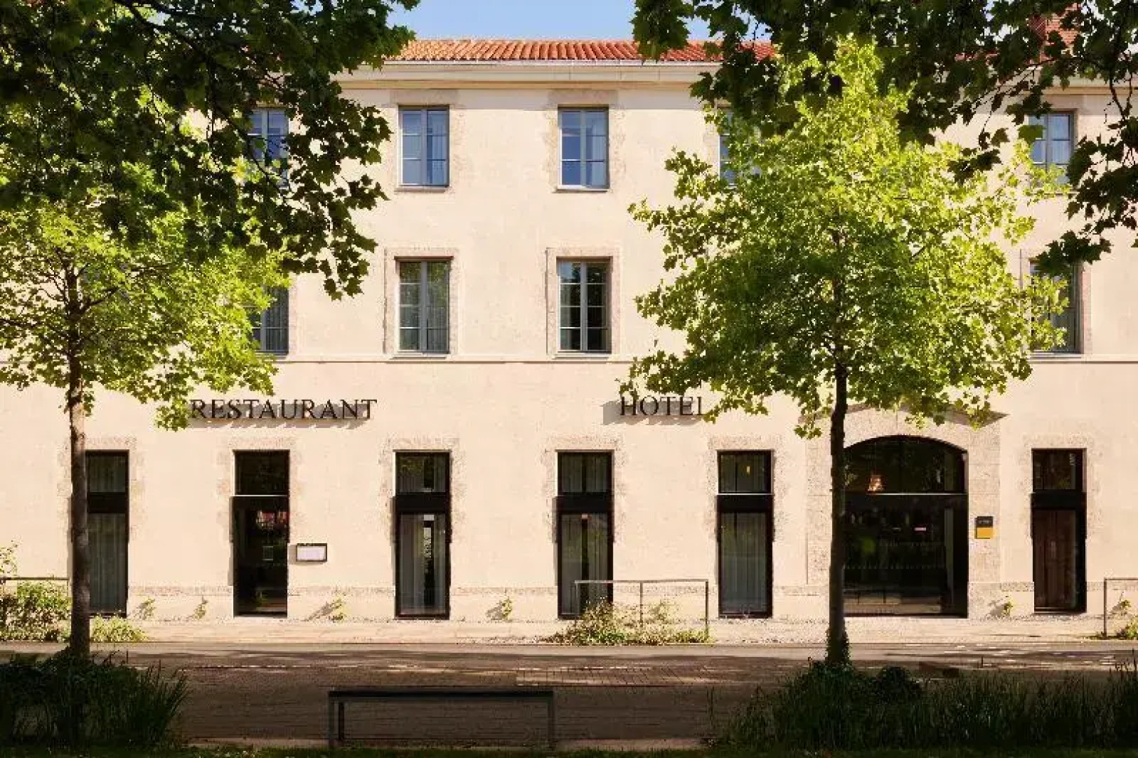 Square Lodge Hotel La Roche Sur Yon - Handwritten Collection