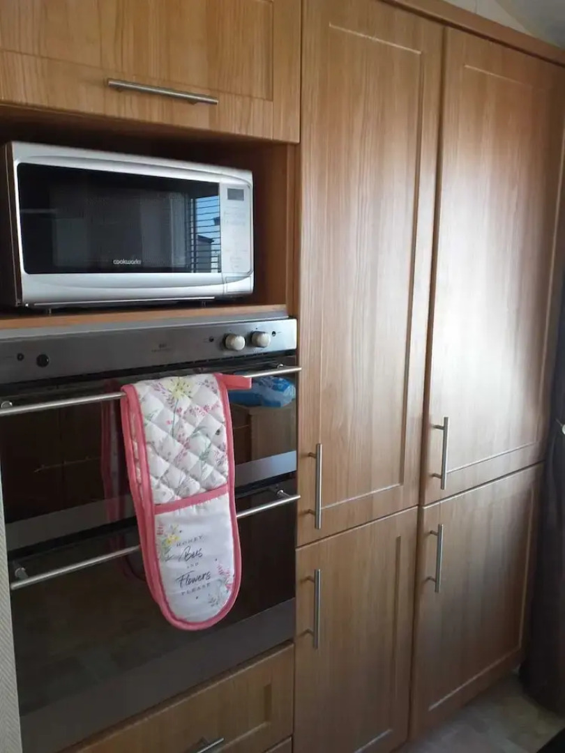 Captivating 2-bed 6 Berth Caravan in Ingoldmells