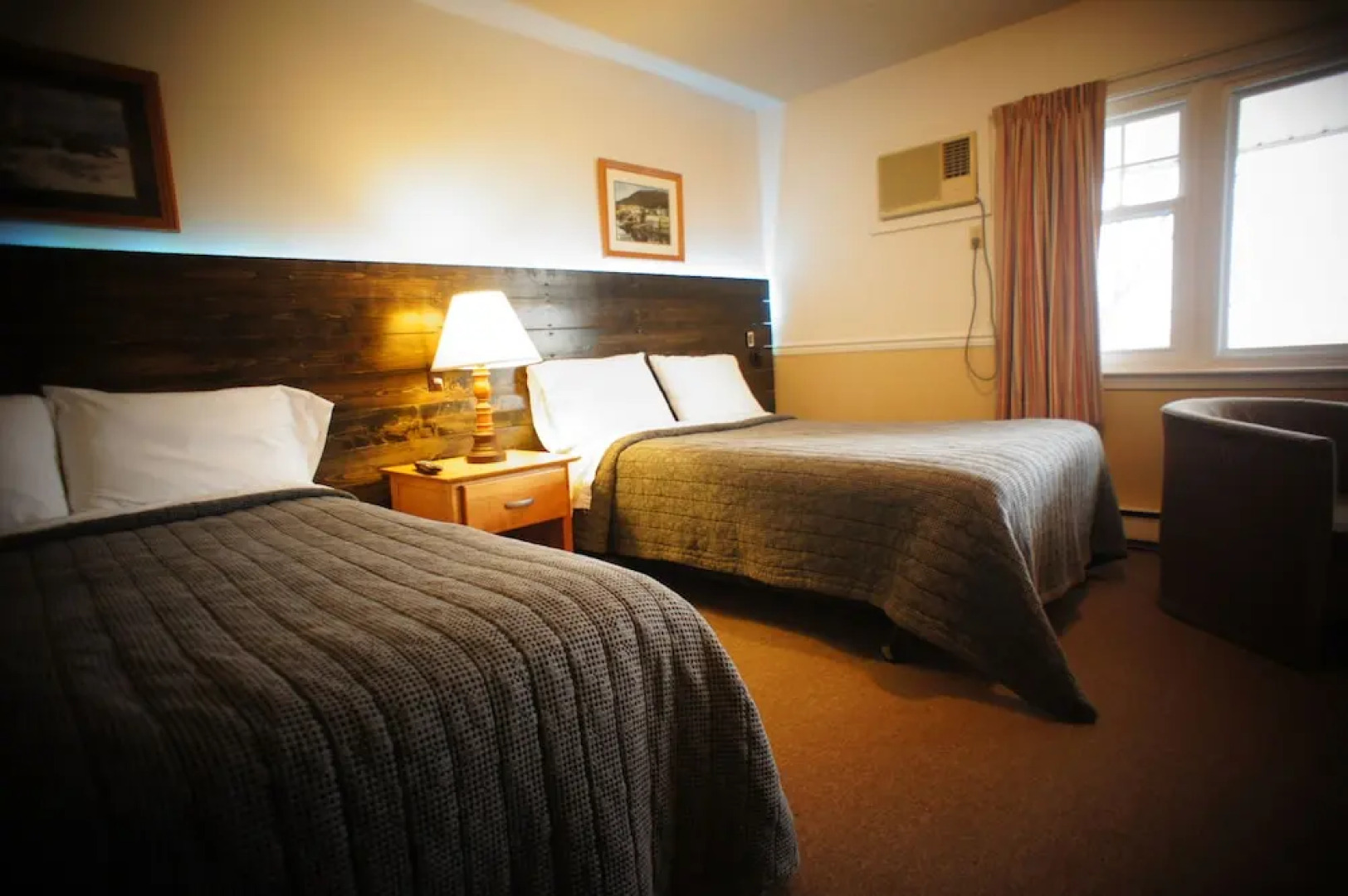 Silverwood Inn & Suites