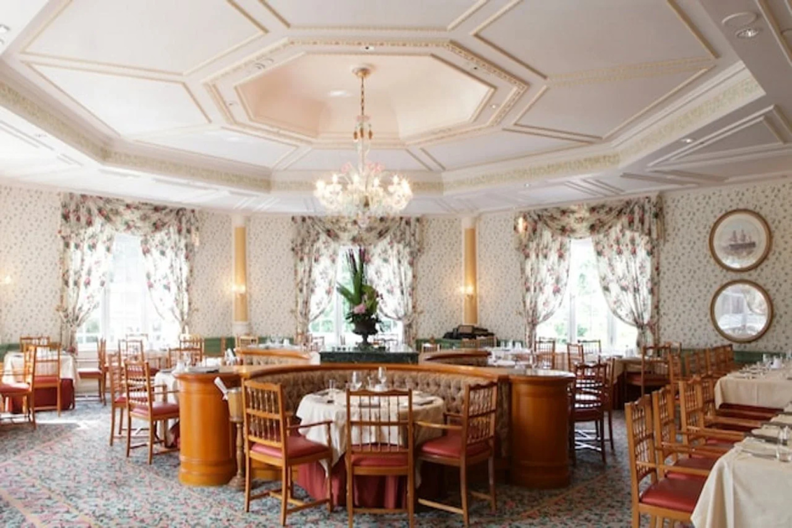 Отель Disneyland