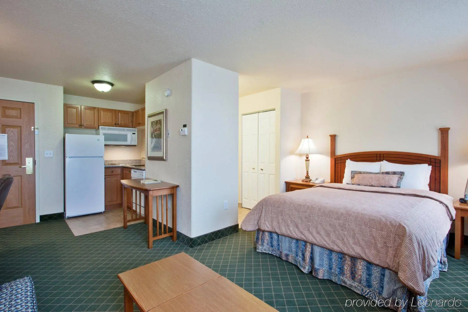 Staybridge Suites Calgary Airport by IHG