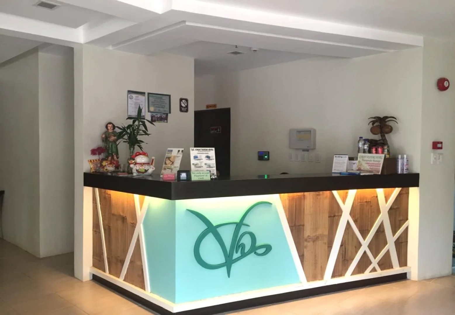 Coron Visitors Hotel