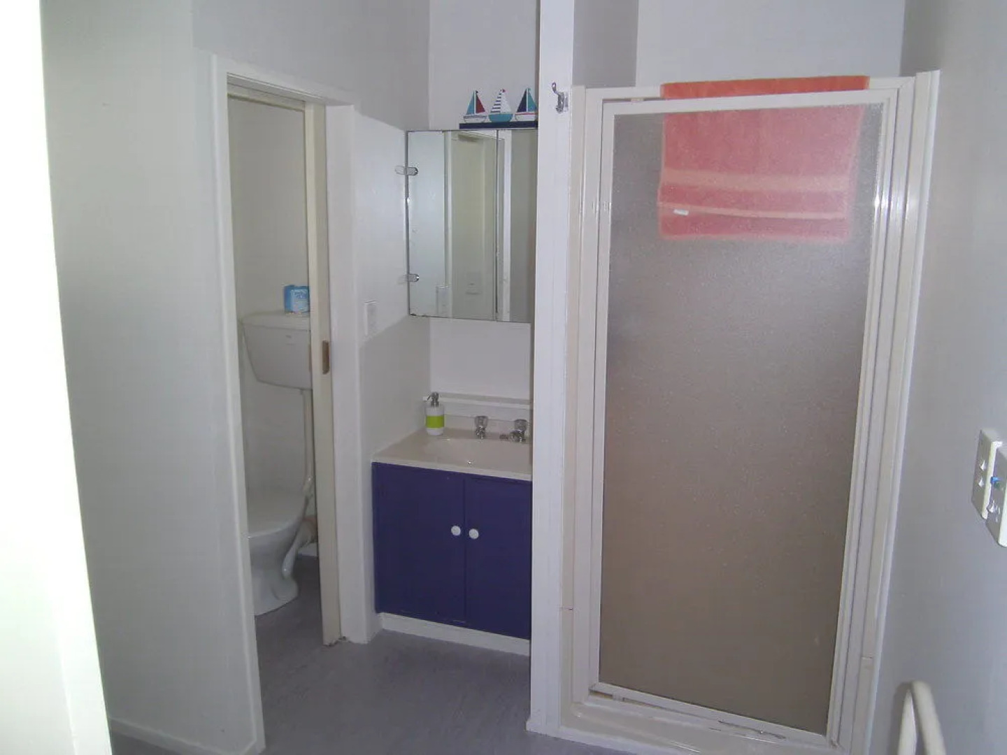 Cap'n Bob's Beach House - Hostel