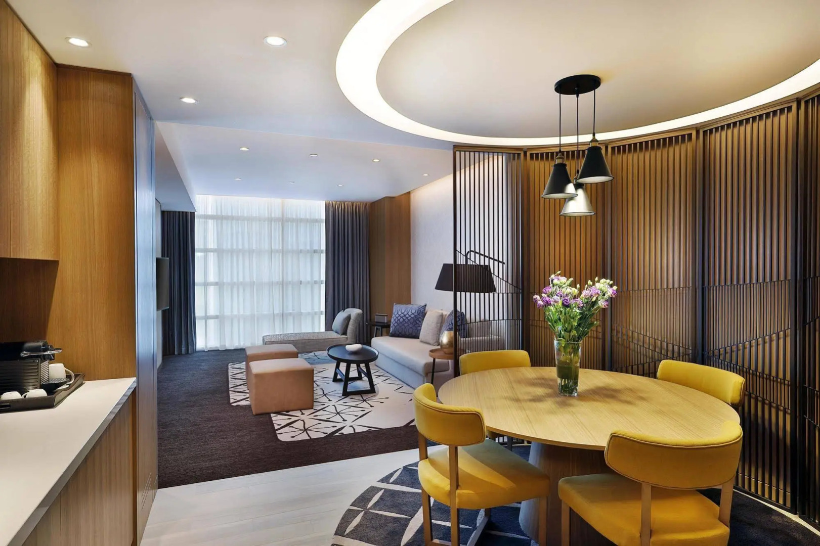 Отель Double Tree by Hilton Dubai Business Bay