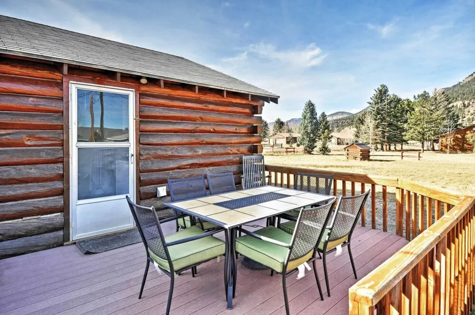 South Fork Log Cabin w/ Beautiful Mountain Views!