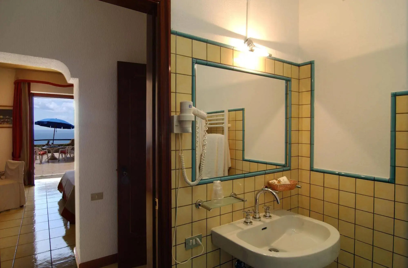 King's Residence Hotel