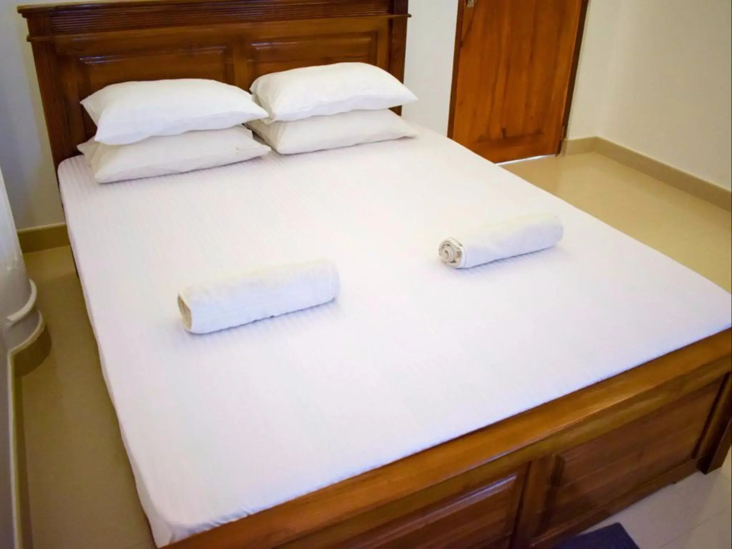 Yoho Menarigama Road