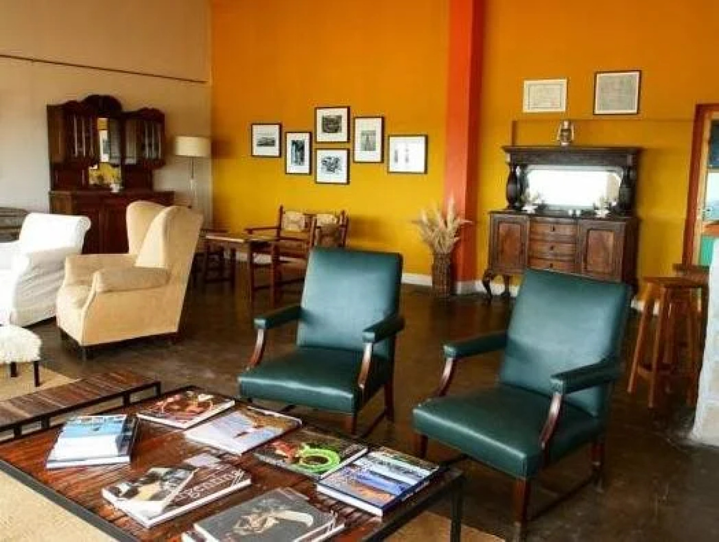 Bahia Bustamante Lodge