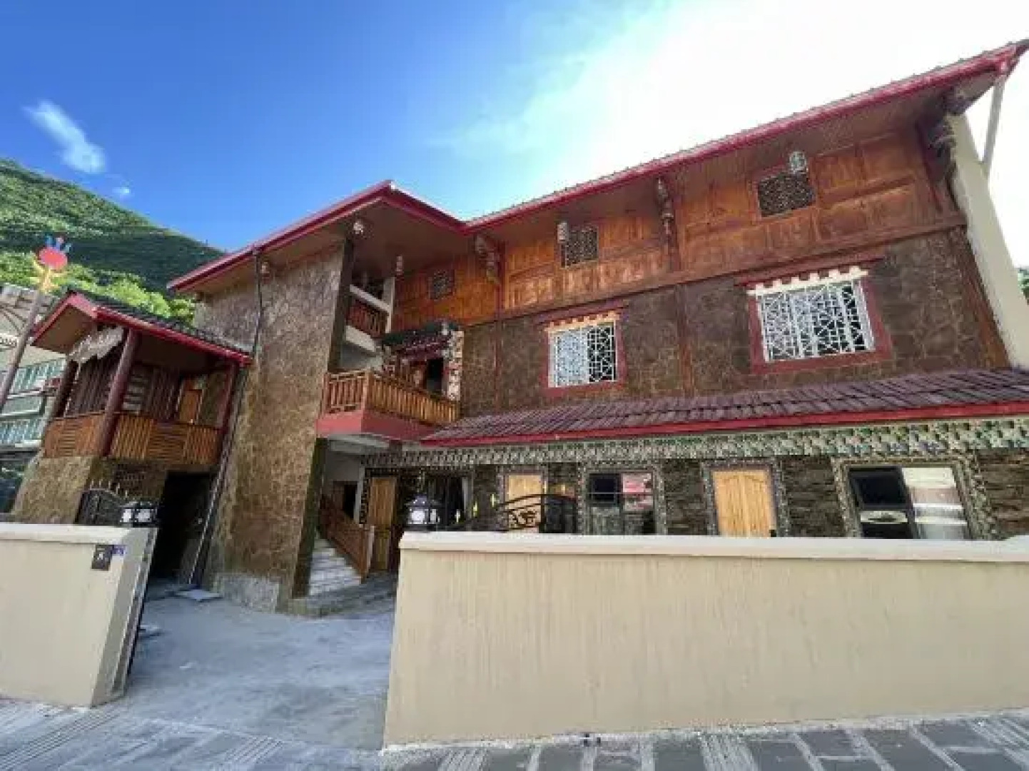 Jiuzhaigou Pavilion Yashan Residential Residence