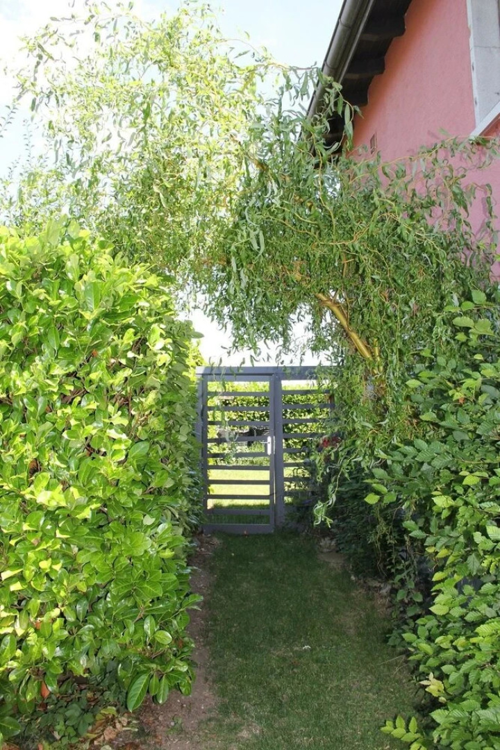 Studio in Bevaix, With Pool Access, Enclosed Garden and Wifi