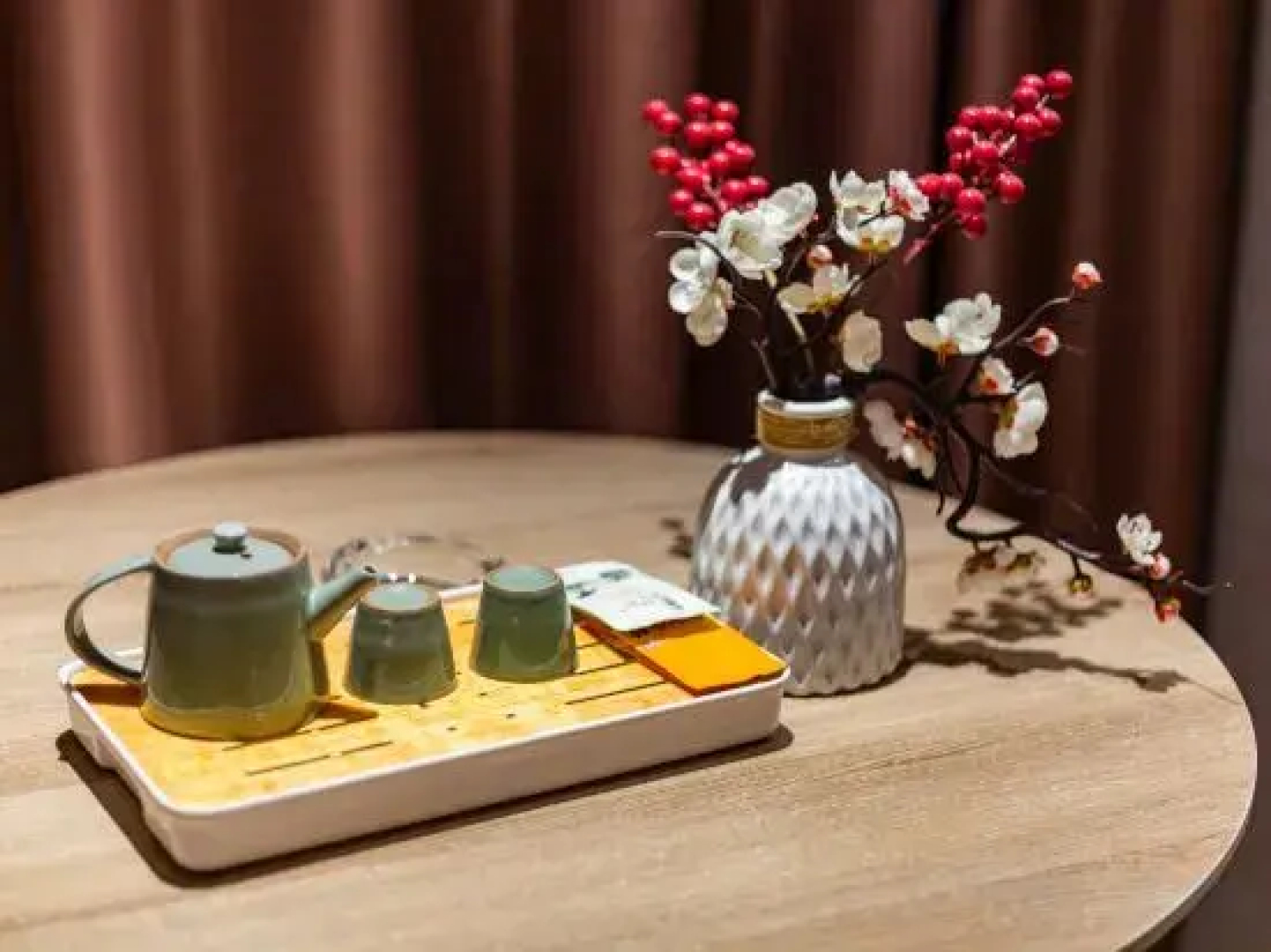 Sanyuan Hotel (Zixing Dongjiang Lake)