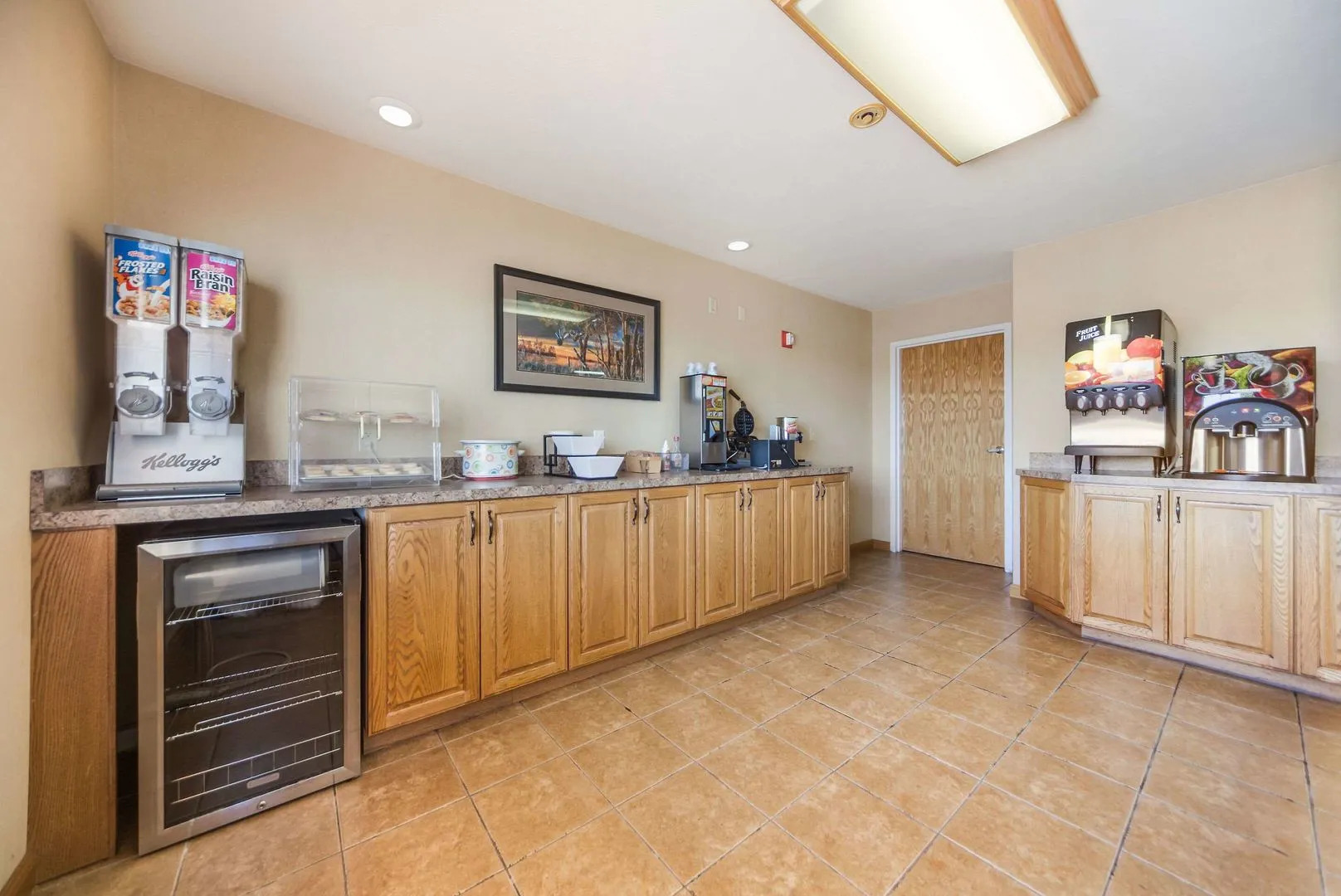 Super 8 by Wyndham Cozad