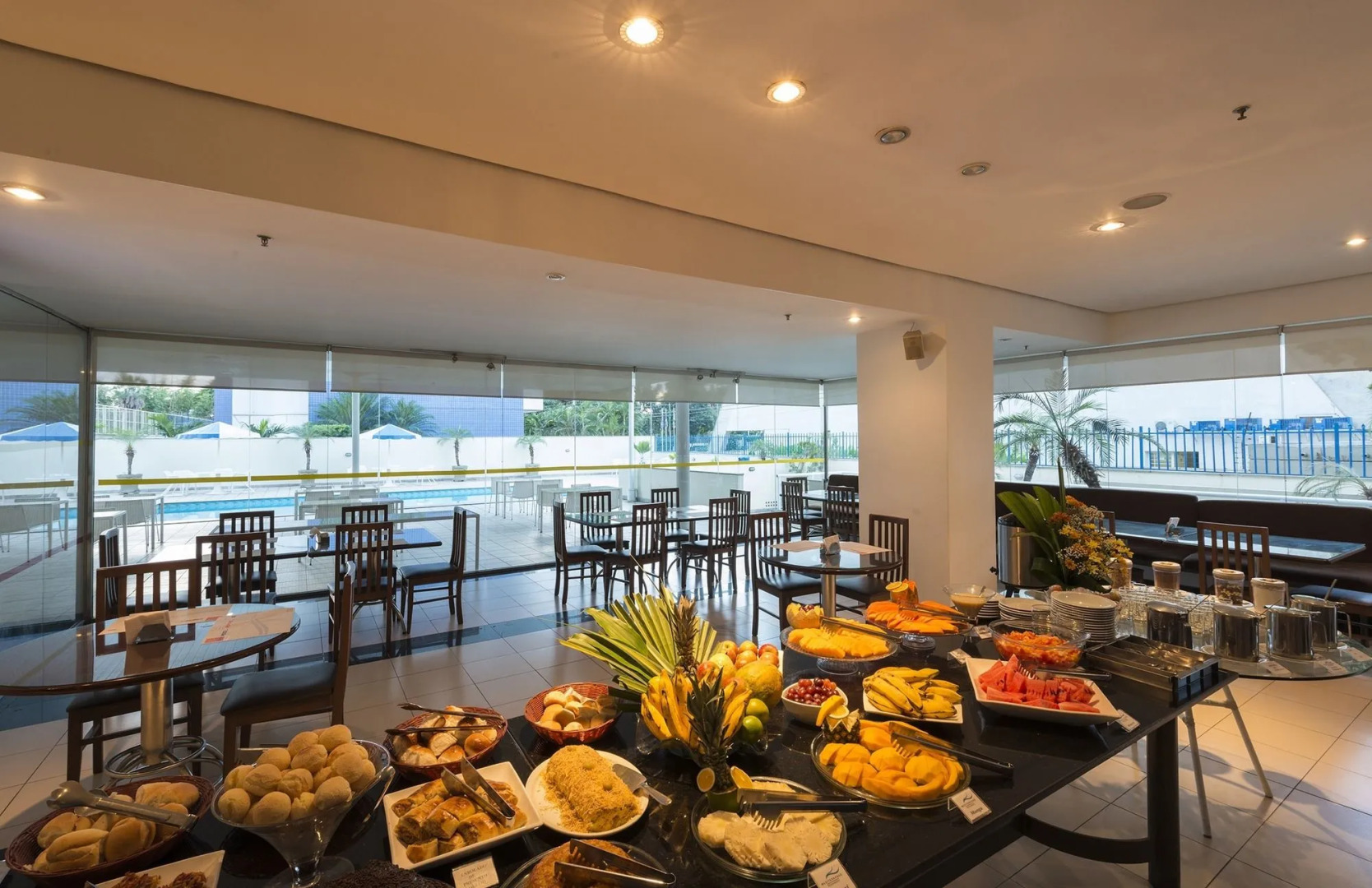 Arrey Executive Hotel