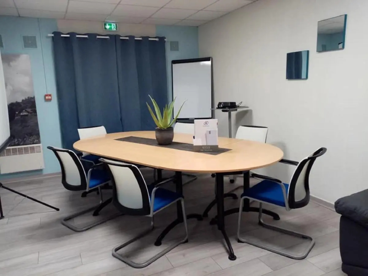 Kyriad Geneve - Saint-Genis-Pouilly