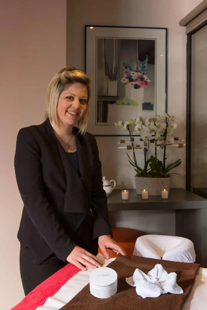 Le Petit Coq Aux Champs