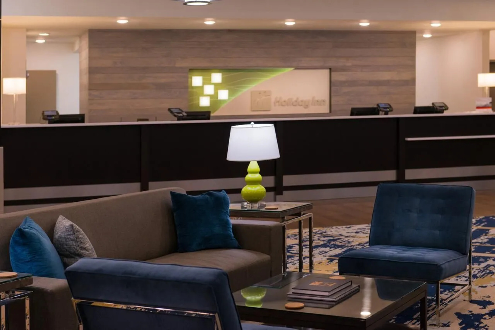 Отель The Arch Convention Hotel