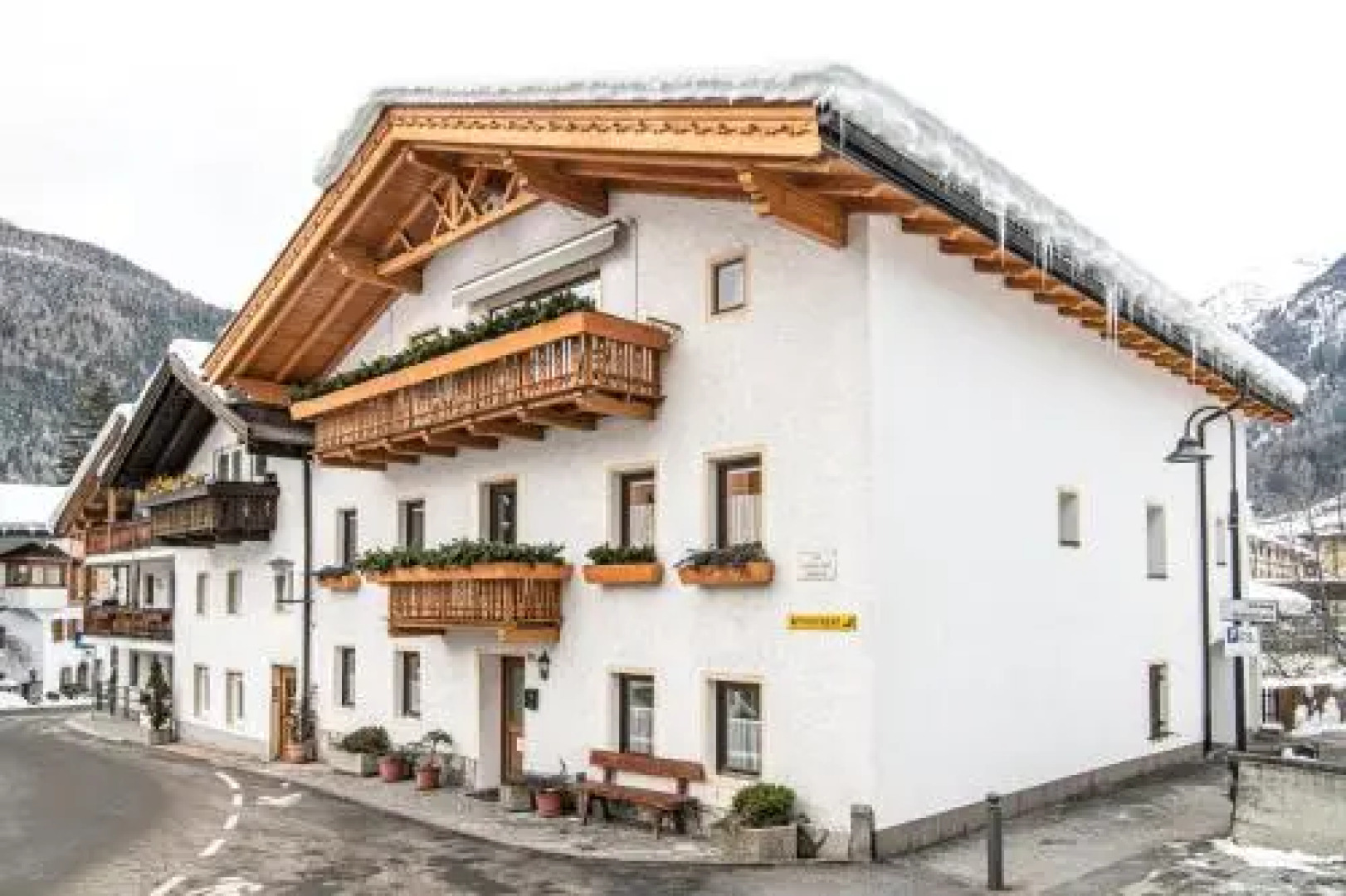 Apartments Heidenberger Delle Scuole