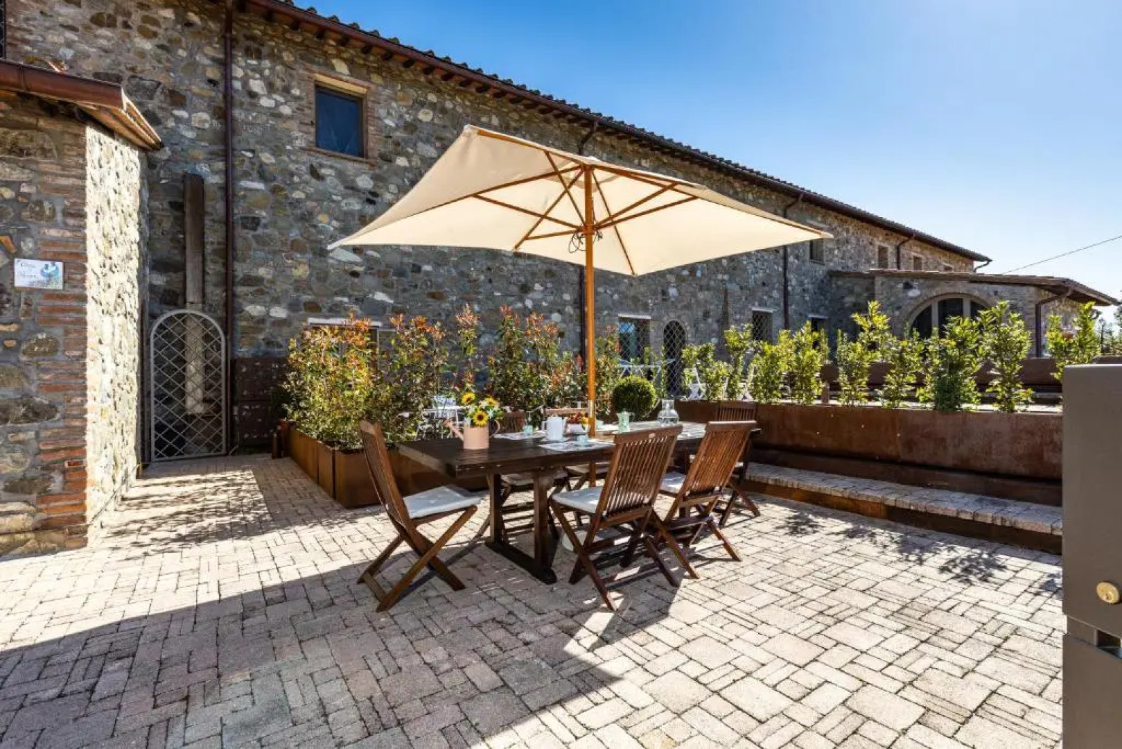 Appartamento in casale con piscina Casa I Pavoni