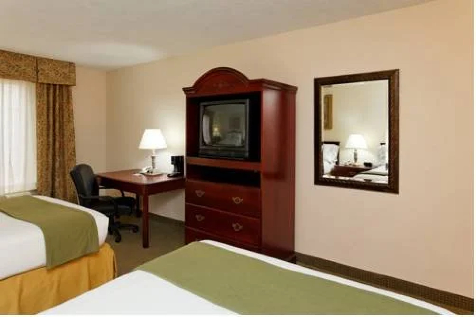 亨茨维尔大学路智选假日酒店(Holiday Inn Express Hotel & Suites Huntsville University Drive)