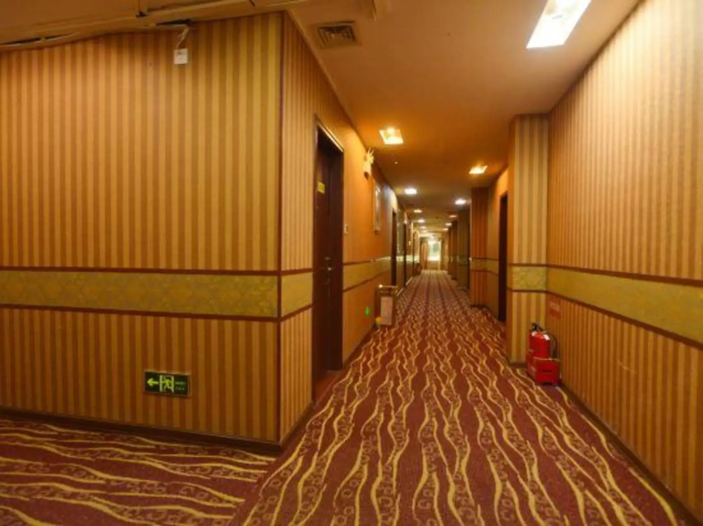 Wenhua Hotel