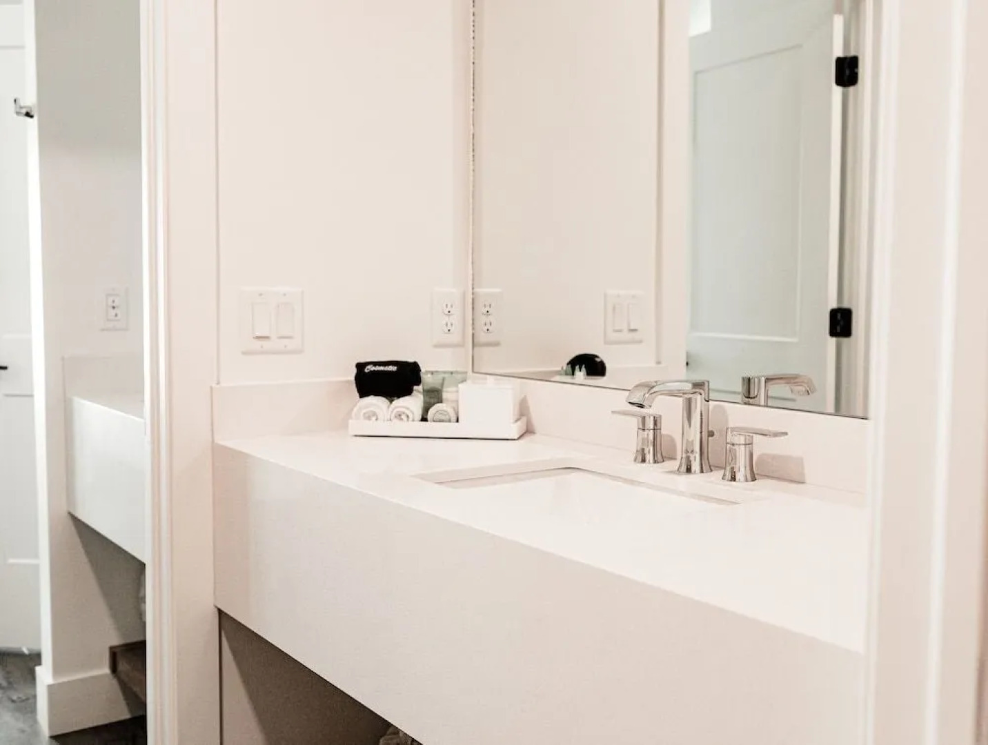 The Suites at Fishermen's Village