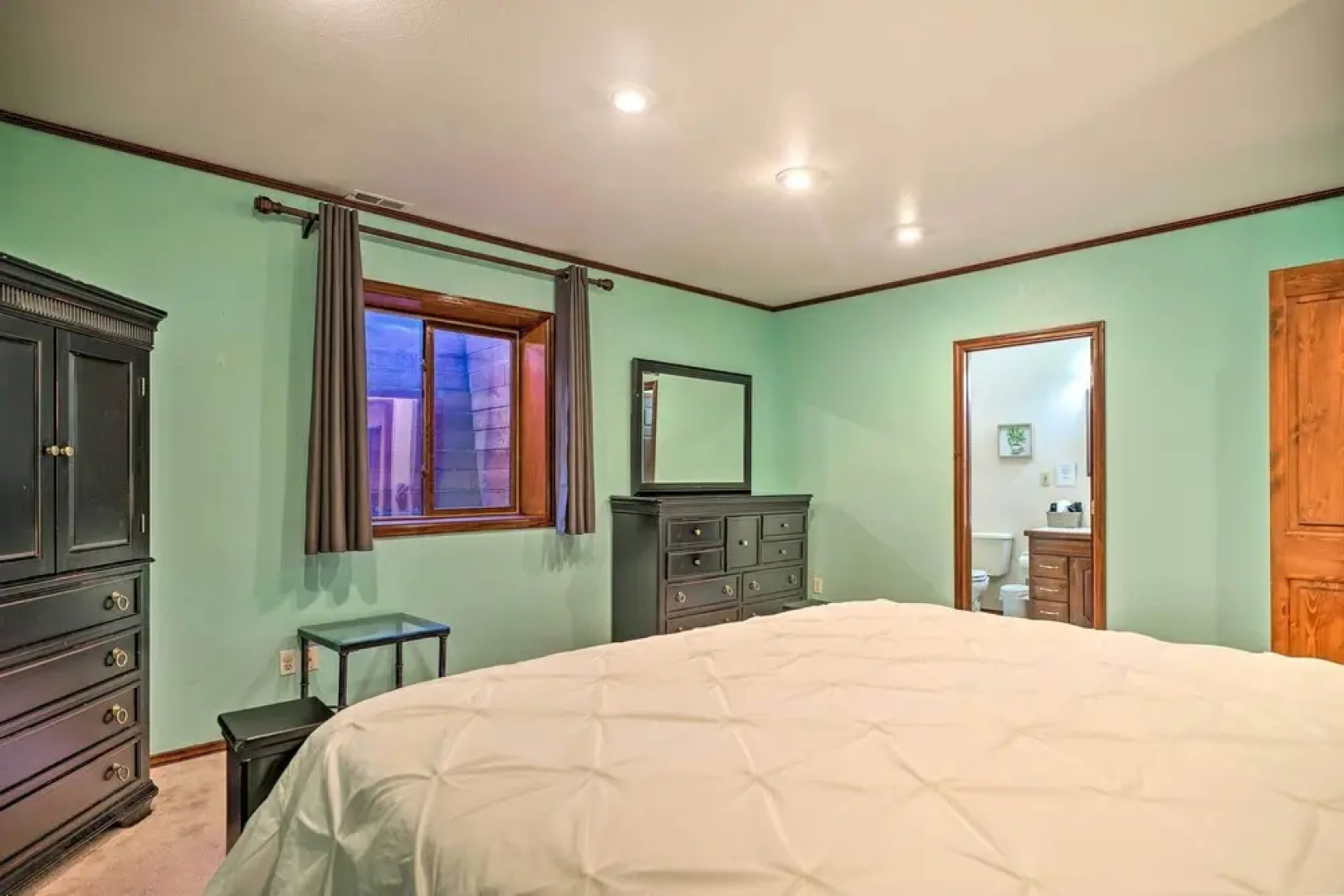 Woodland Park Hideaway w/ Mtn Views & Hot Tub