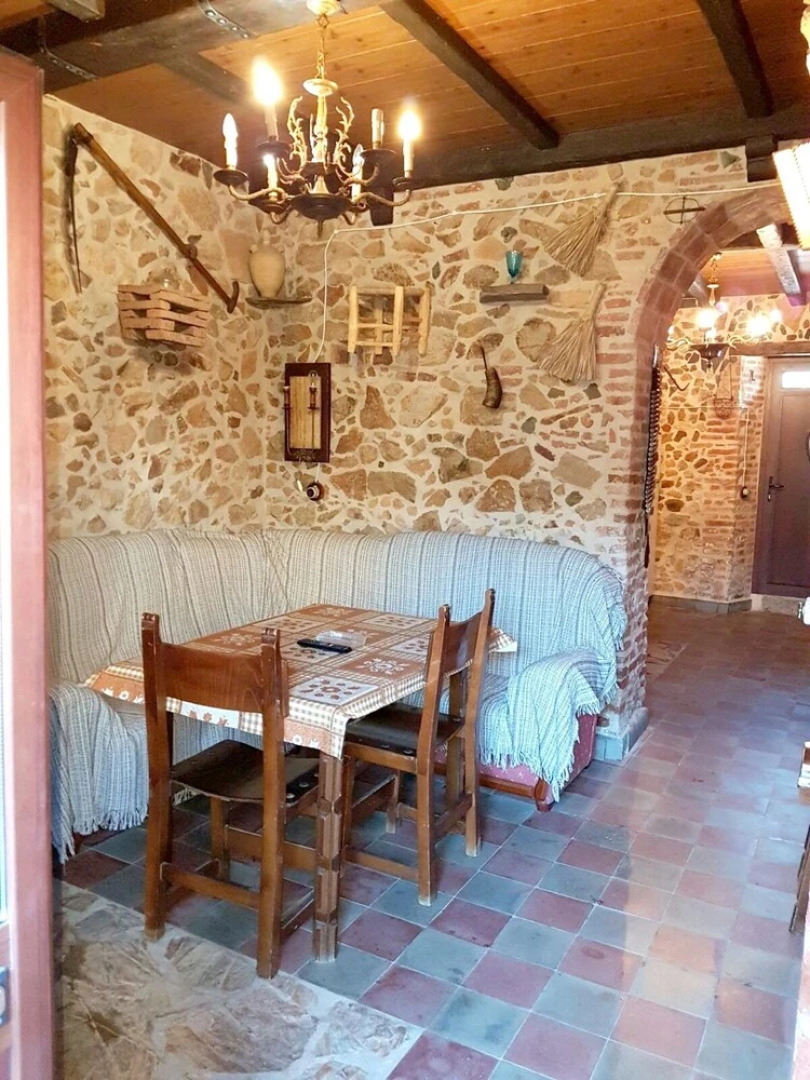 House With 2 Bedrooms in El Pedroso, With Enclosed Garden and Wifi
