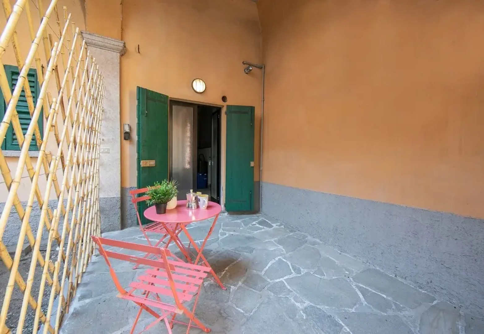 Alla Corte Di Angera